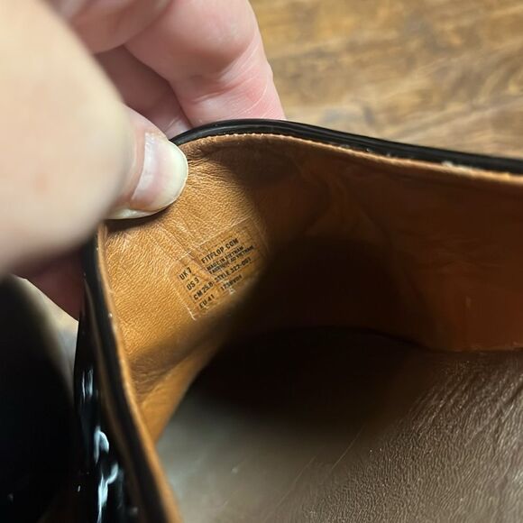 Fitflop Black Patent Leather SHUV Leather Clogs, size 9 - Picture 7 of 8